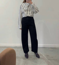 Collective - Mid Rise Barrel Jeans