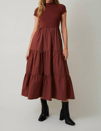 Le Lis - Maren Tiered Mock-neck Midi Dress