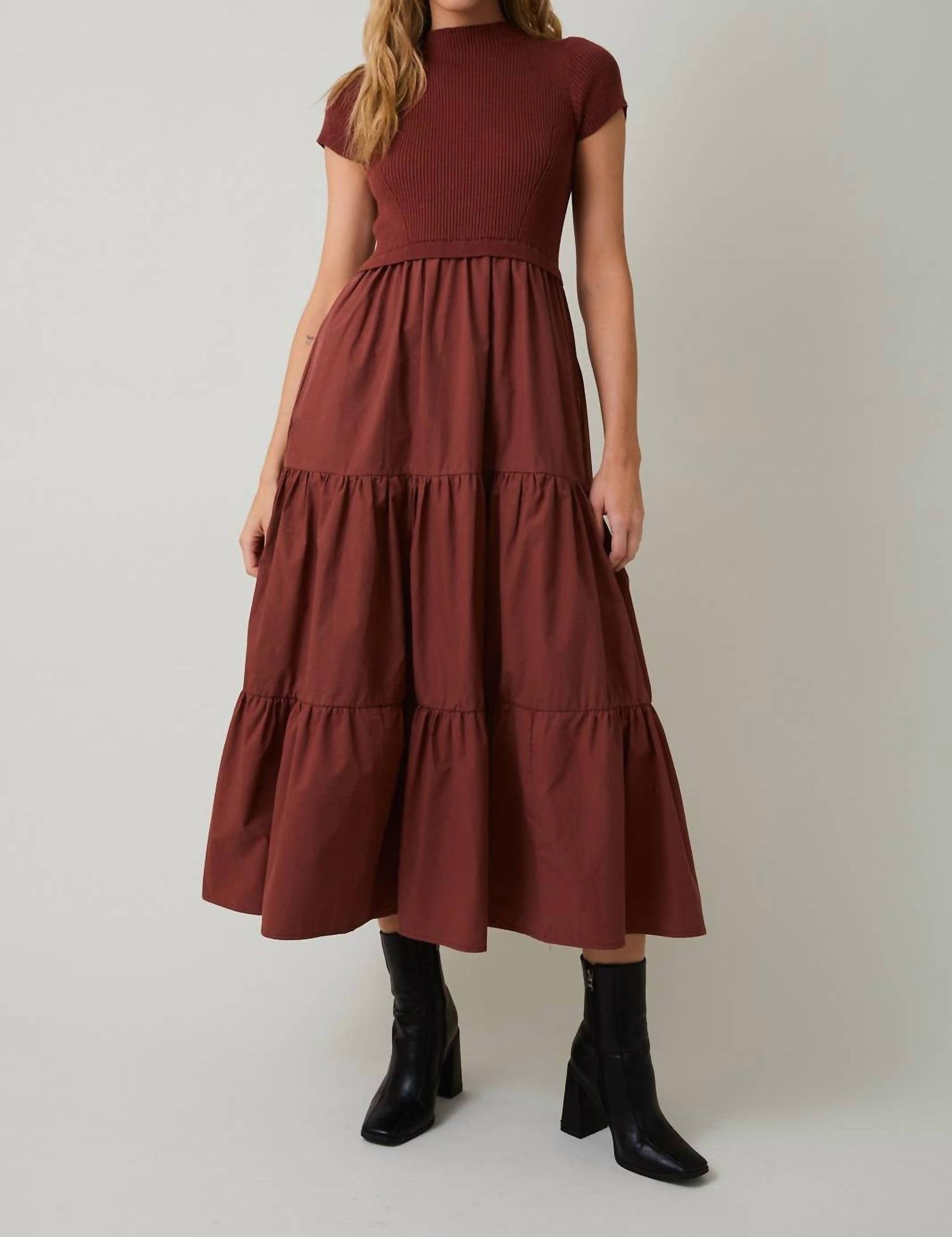 Le Lis - Maren Tiered Mock-neck Midi Dress