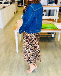 Q2 - Basic Stretch Denim Jacket