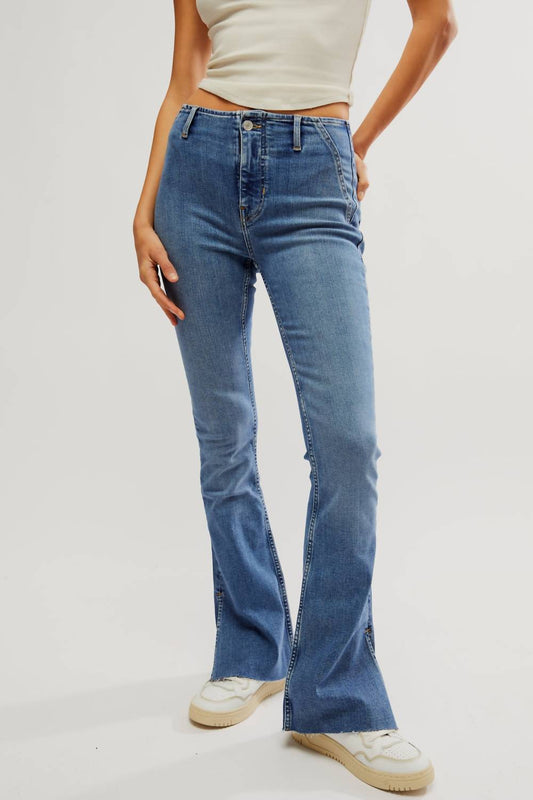 Free People - LEVEL UP SLIT BOOTCUT JEANS