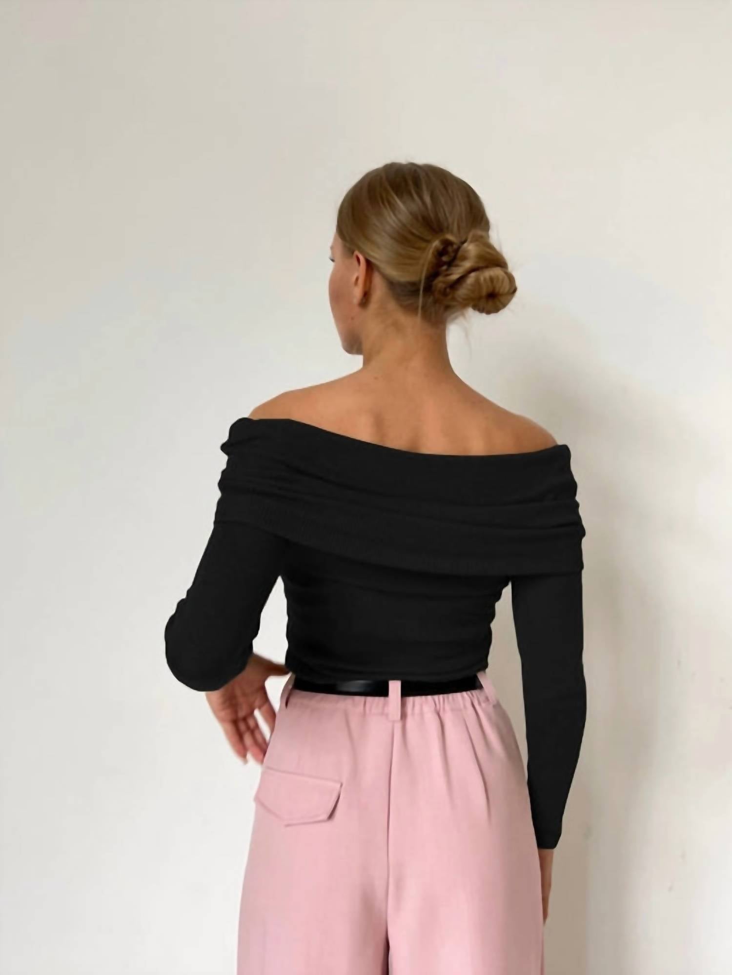 Sweetkama - Off the shoulder knit top