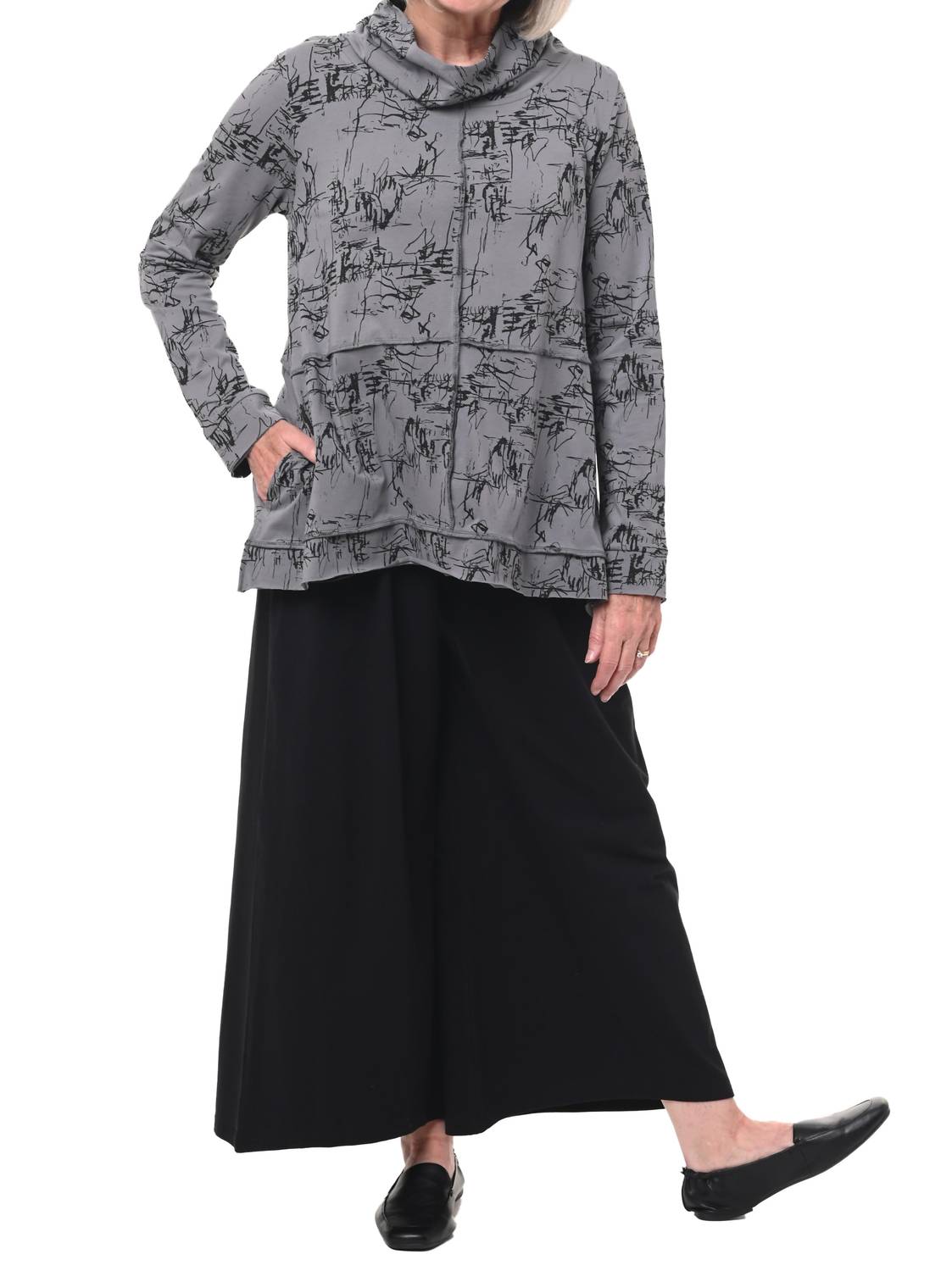 Tulip Clothing - Mazie Pullover