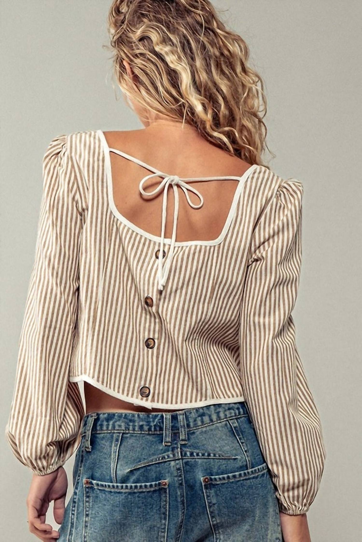 Urban Daizy Buttoned Crop Shirt in beige - women's shirt - detail view