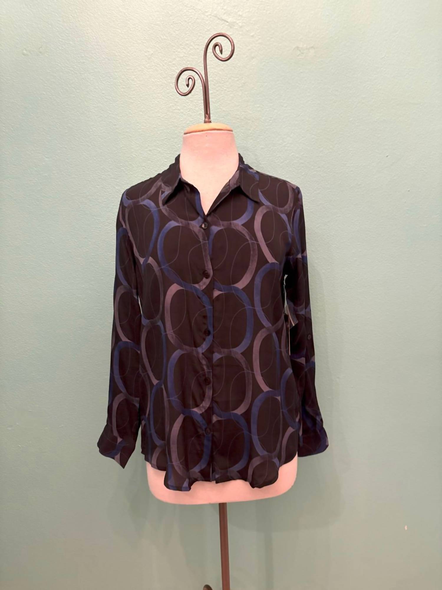 Apny - Women's Circles Button Down Blouse