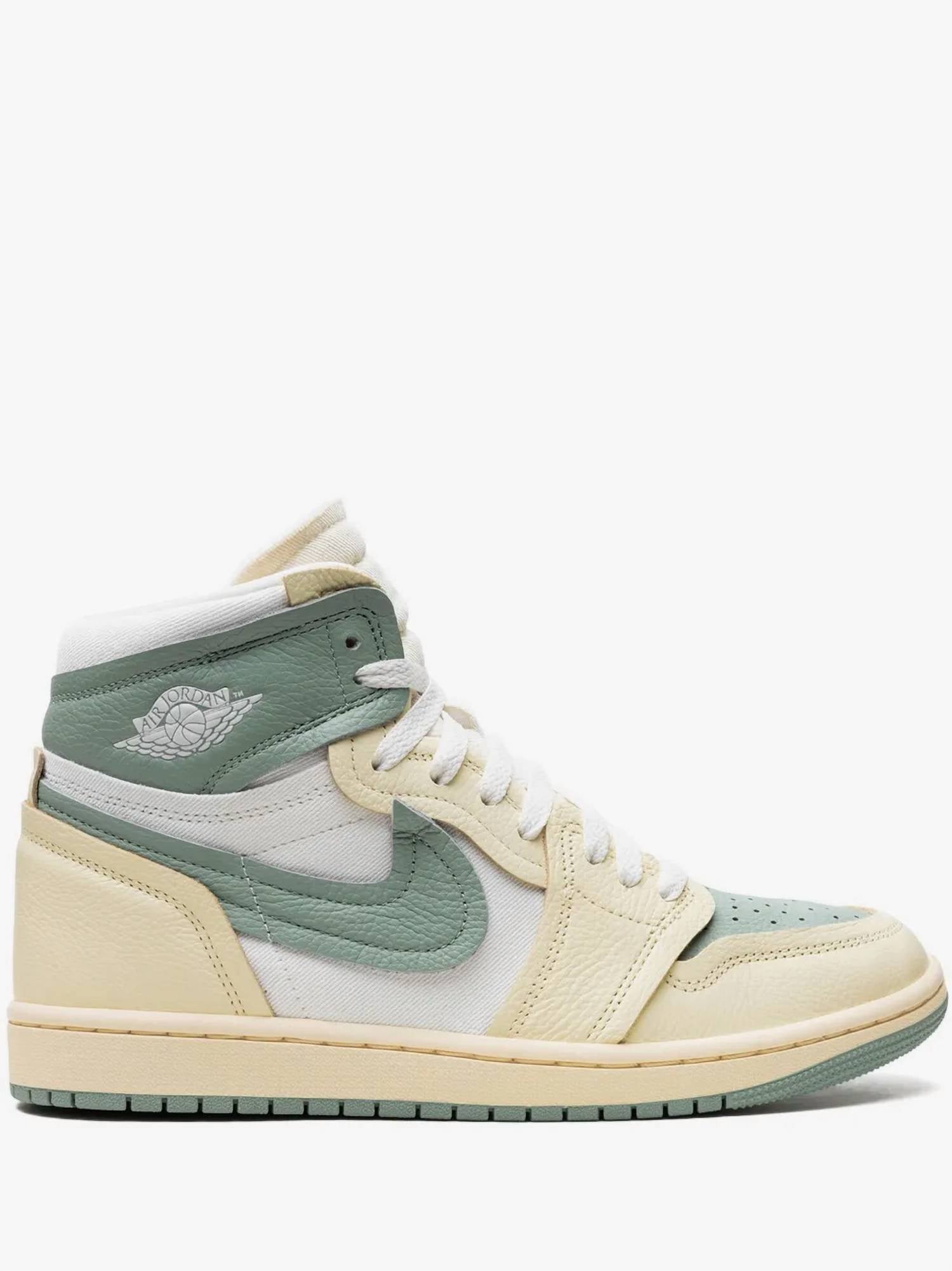 Jordan - Women's Air Jordan 1 Sneaker