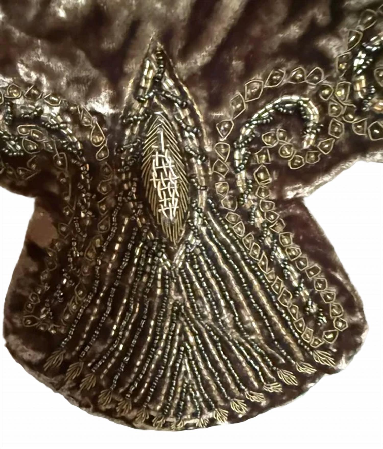 Farrisilk - Royal Jewel Mantle Cover