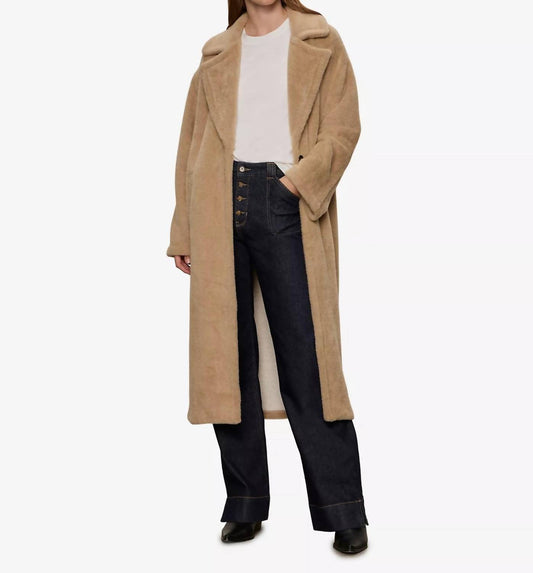 Sanctuary - Live in fur coat