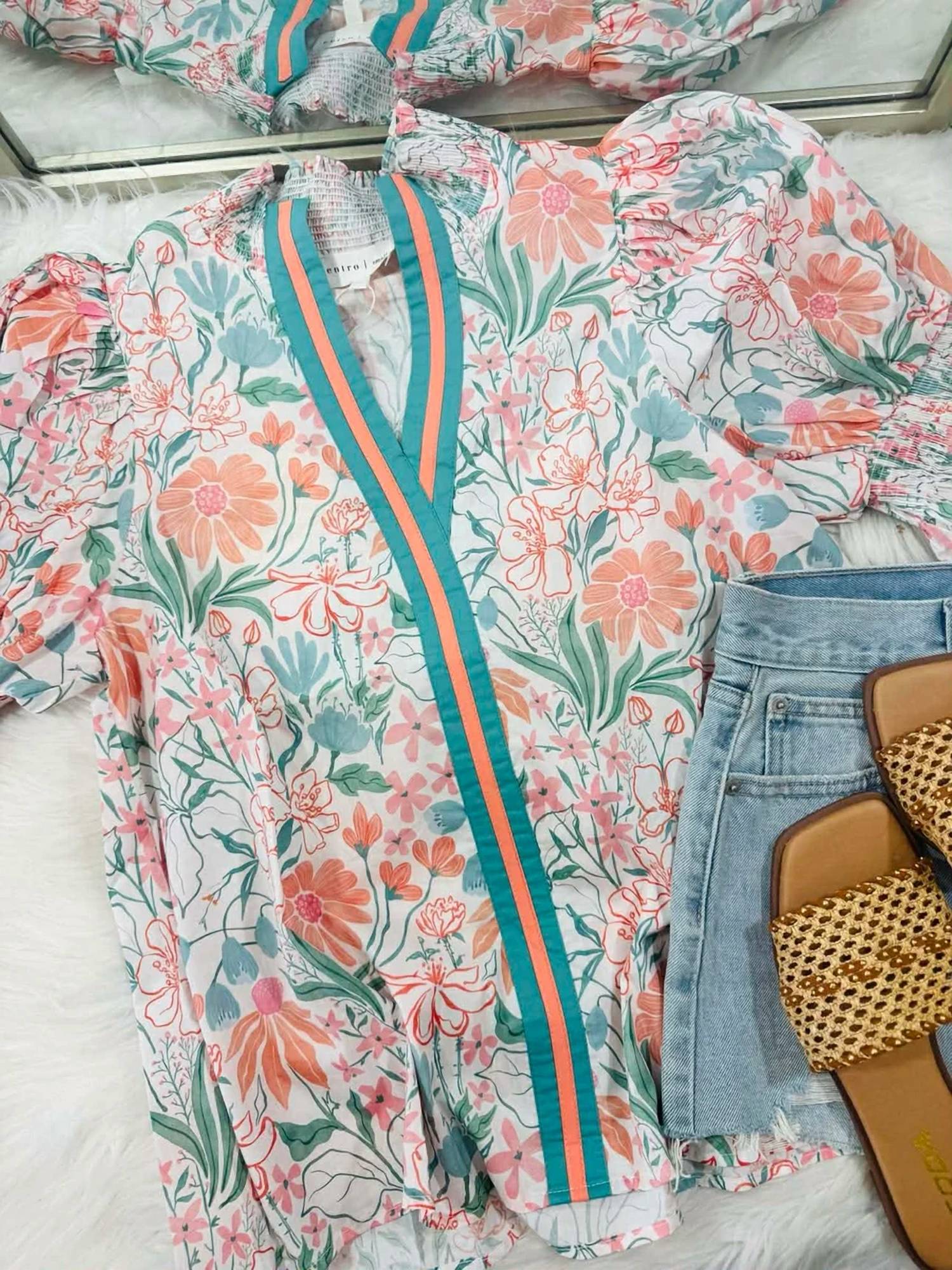 Entro - Puff Sleeves Floral Blouse