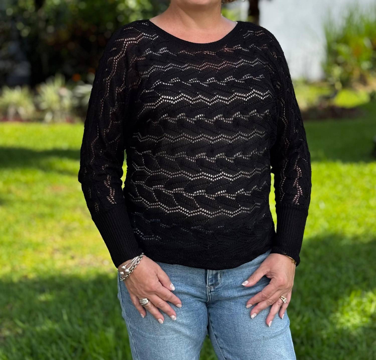 Ee:Some - Falling For Crochet Sweater