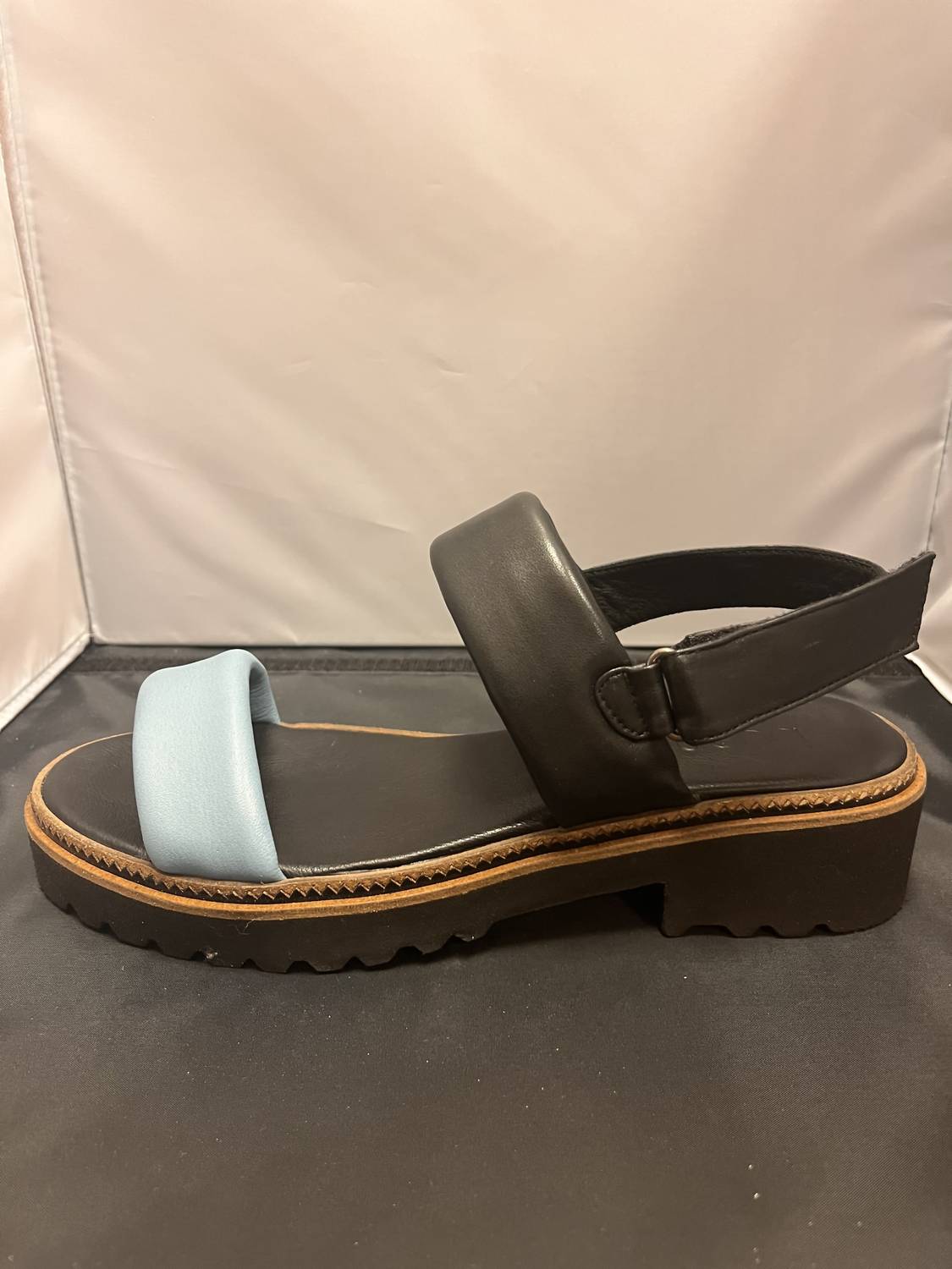 Bueno - Women's Amari Sandal
