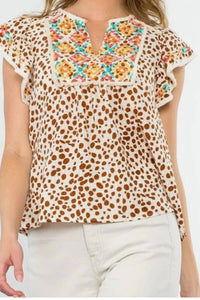 THML Fluttering Spotted Blouse in beige - women's blouse - detail view