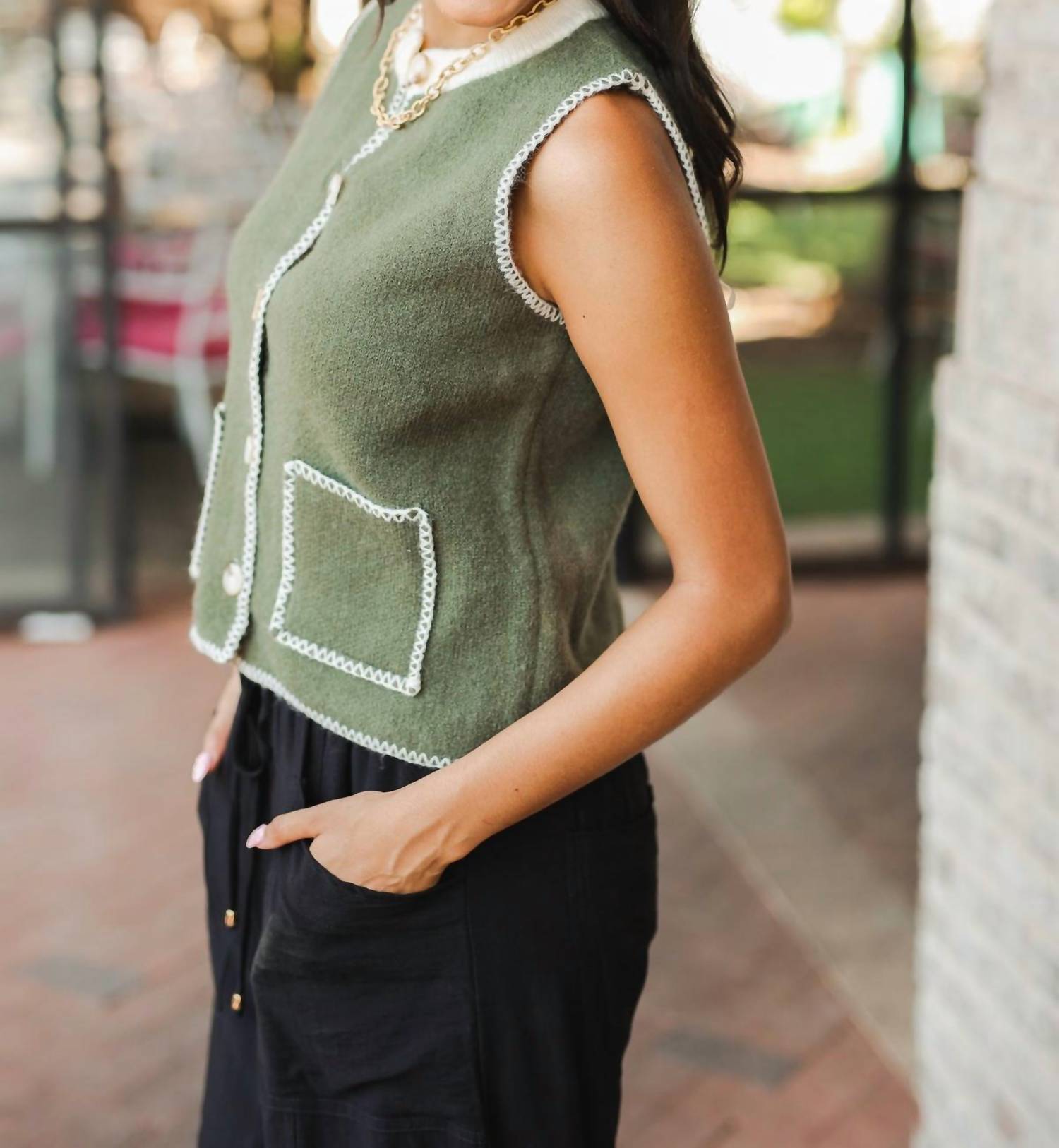 Entro - Sleeveless Button Up Vest