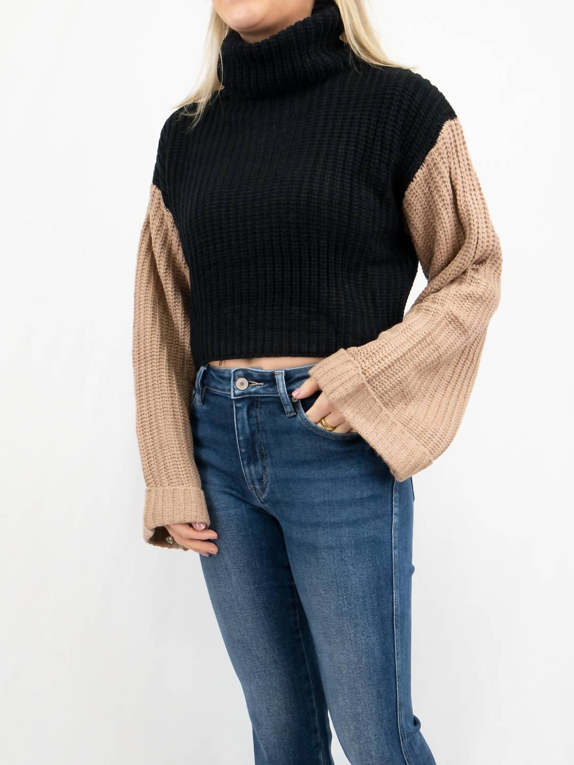 She + Sky - Colorblock Crop Sweater
