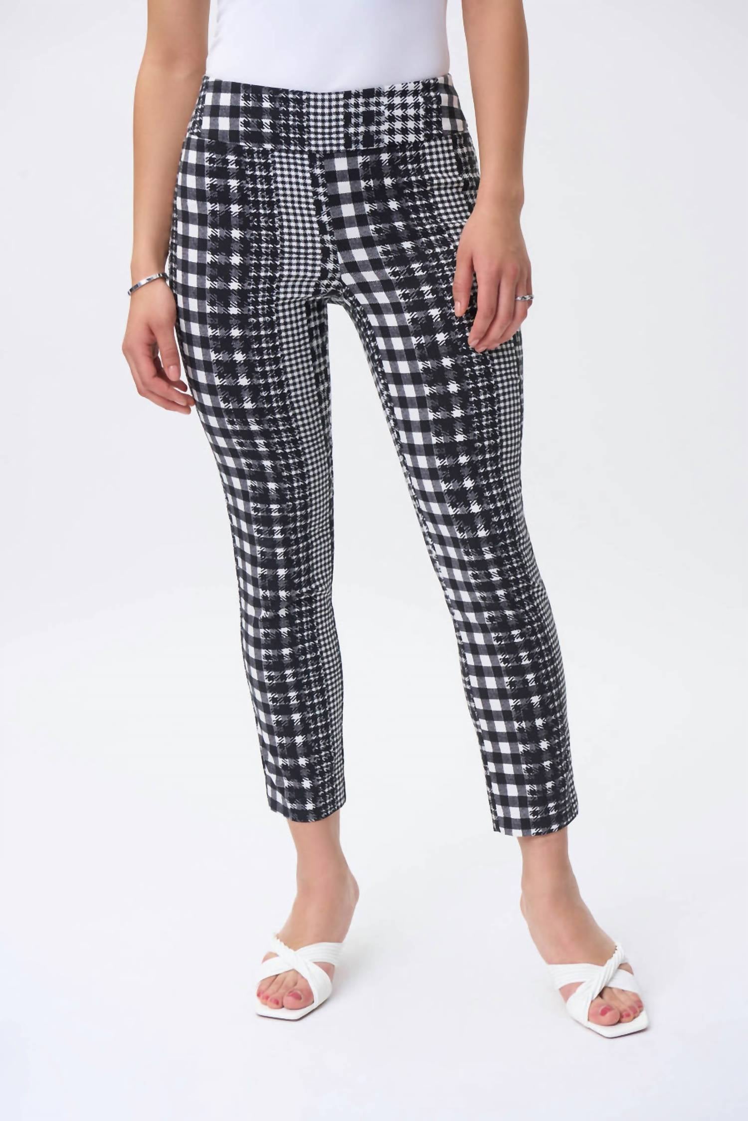Joseph Ribkoff Pull On Cropped Pants in vanilla black - women's pants