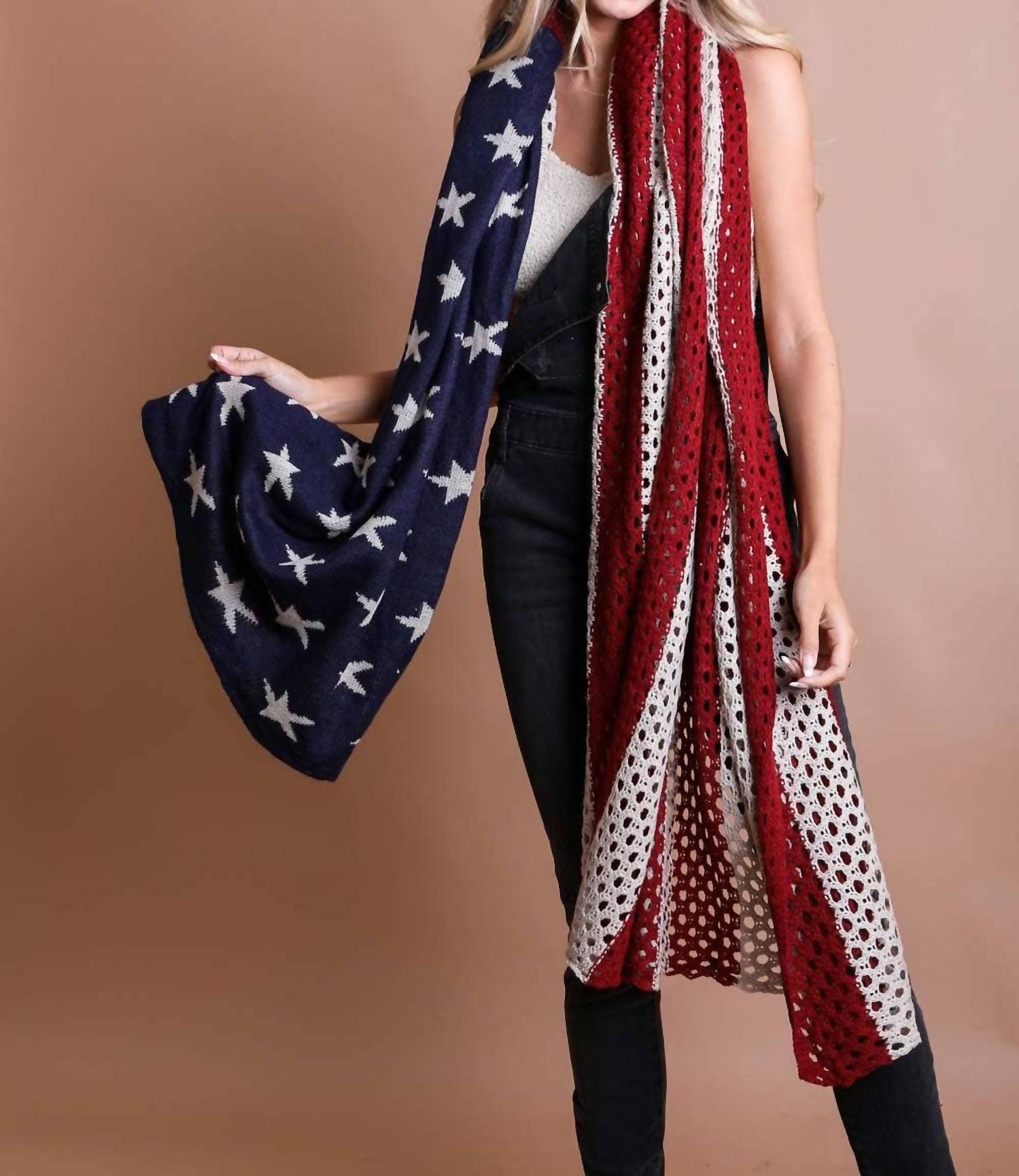 Leto - Women's Oversized American Flag Knit Blanket Scarf
