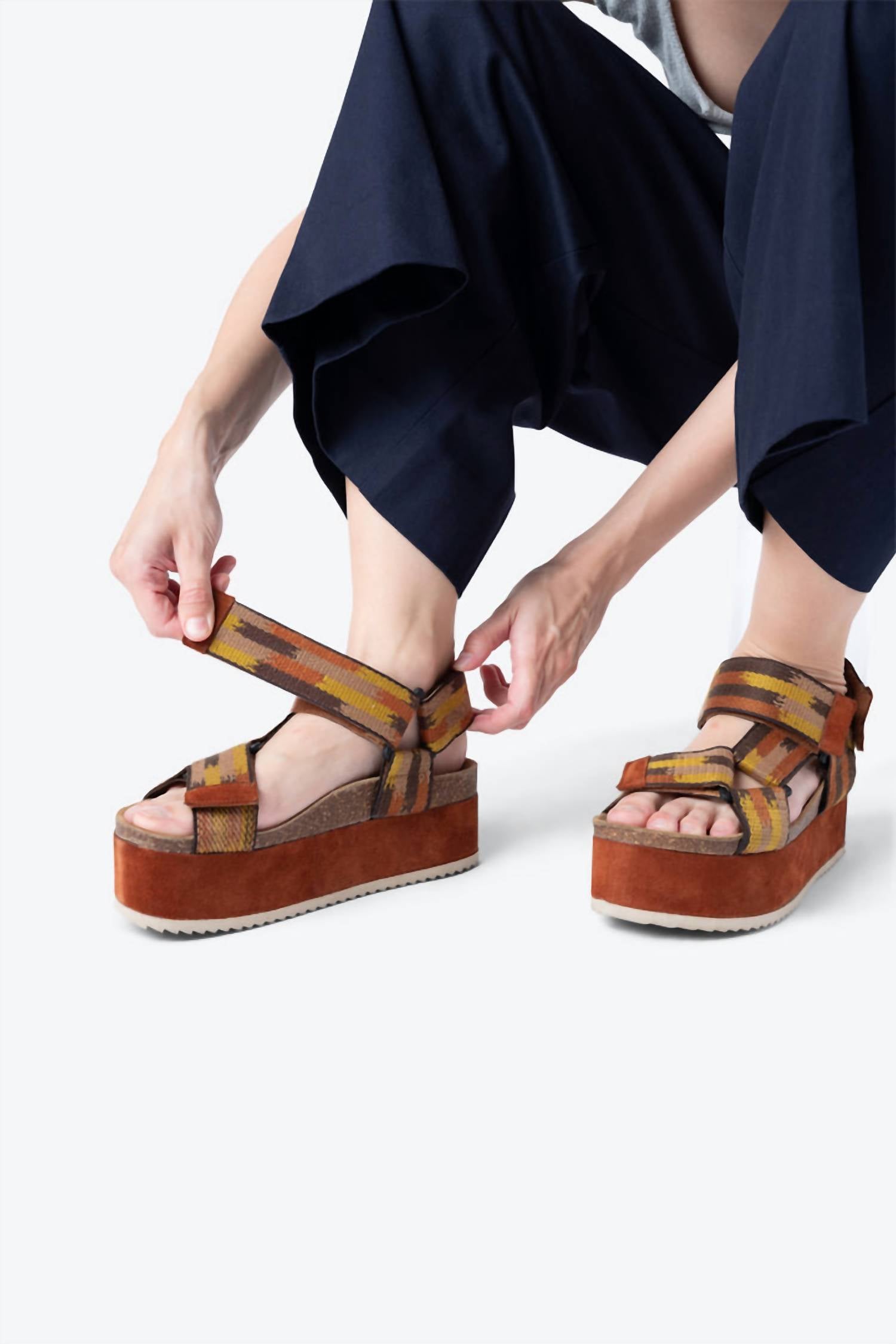 Intentionally Blank - Women's Zona Platform Sandal