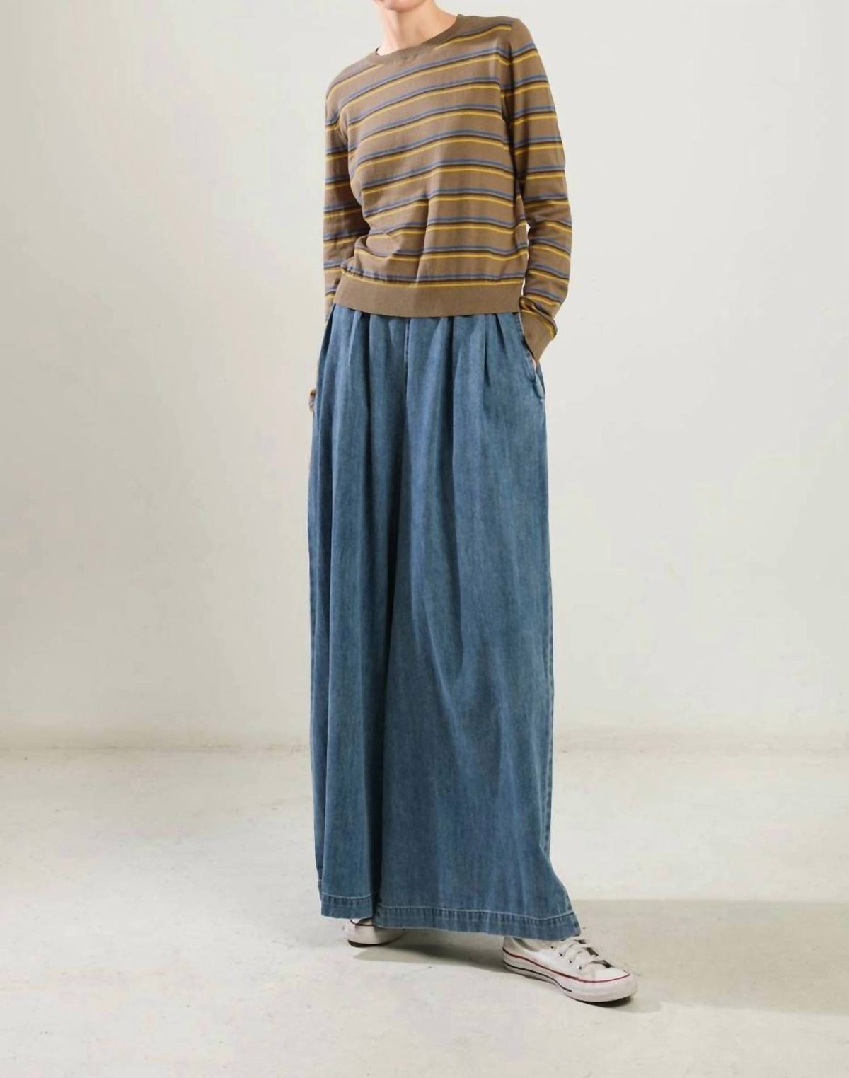 Flying Tomato - Lightweight Pullover Sweater
