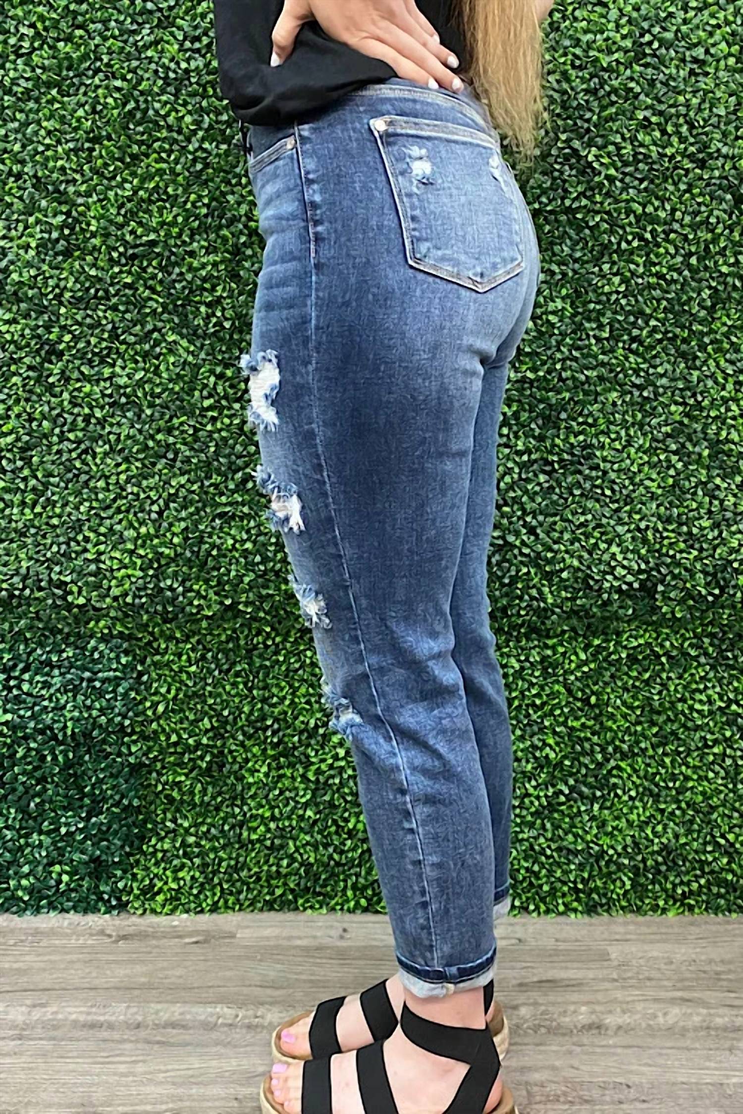 Judy Blue - Women's Emily Distressed Boyfriend Jeans