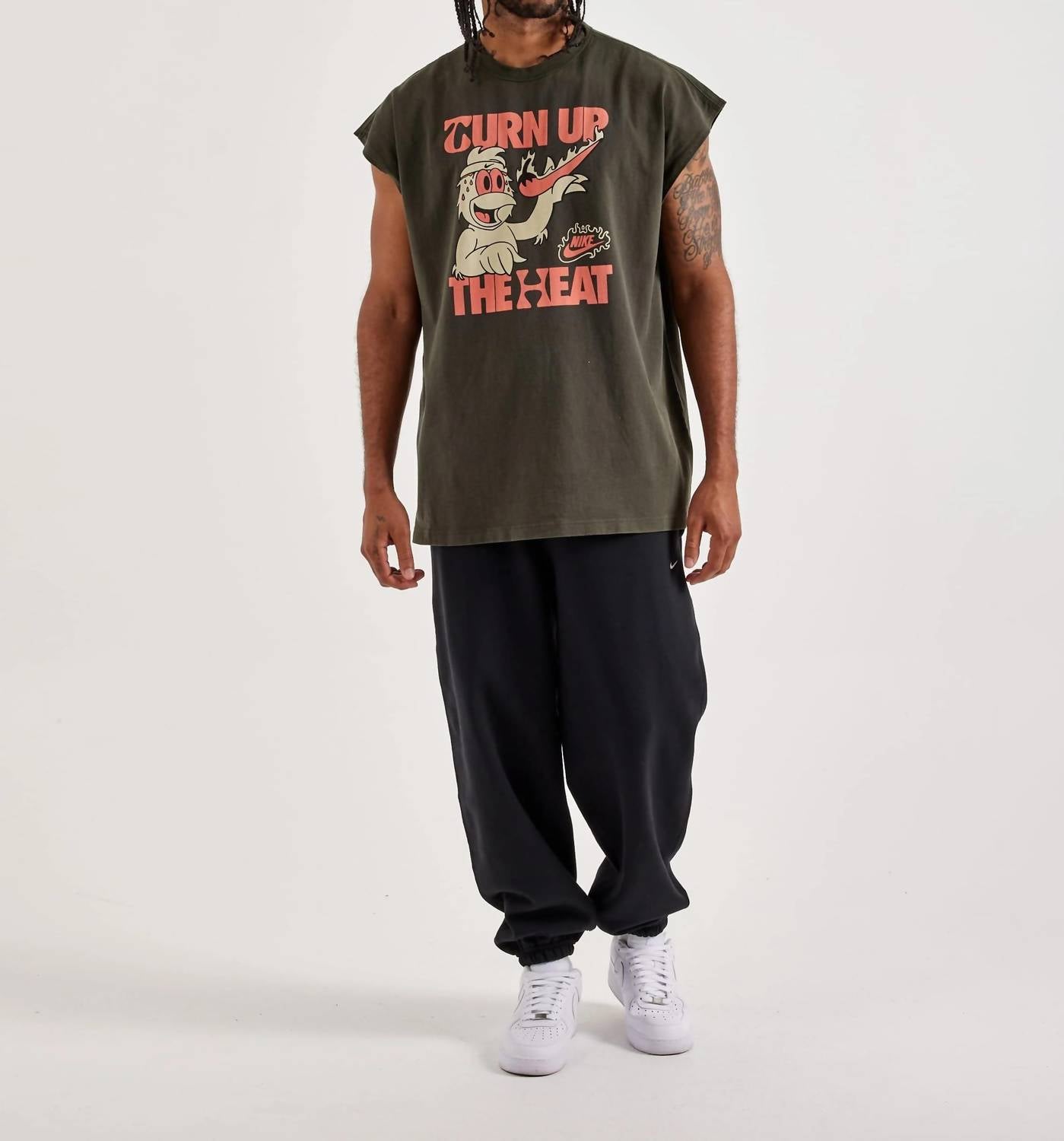 Nike - Men's Turn Up The Heat Oversized Sleeveless Tee