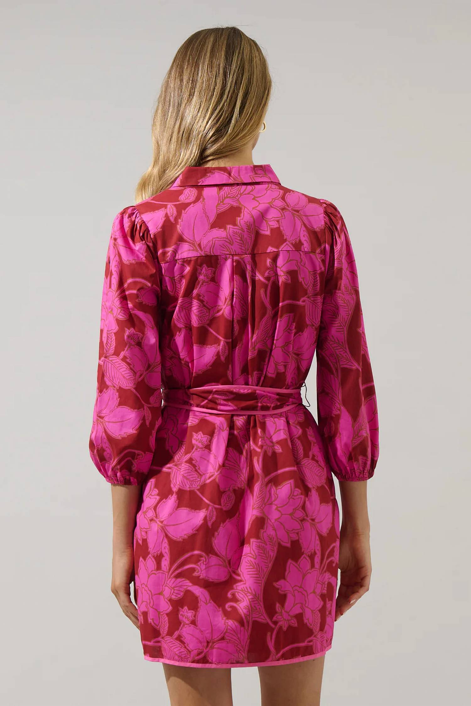 Sugarlips - Craney Floral Raven Collared Mini Dress