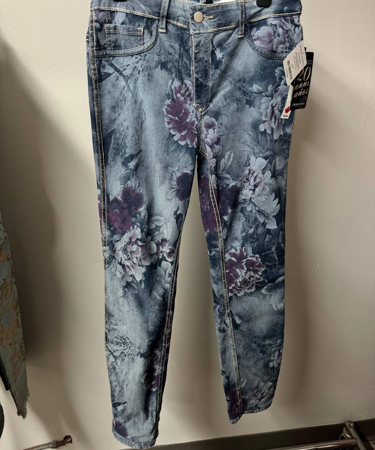 Frank Lyman - Reversible Floral Printed Jeans