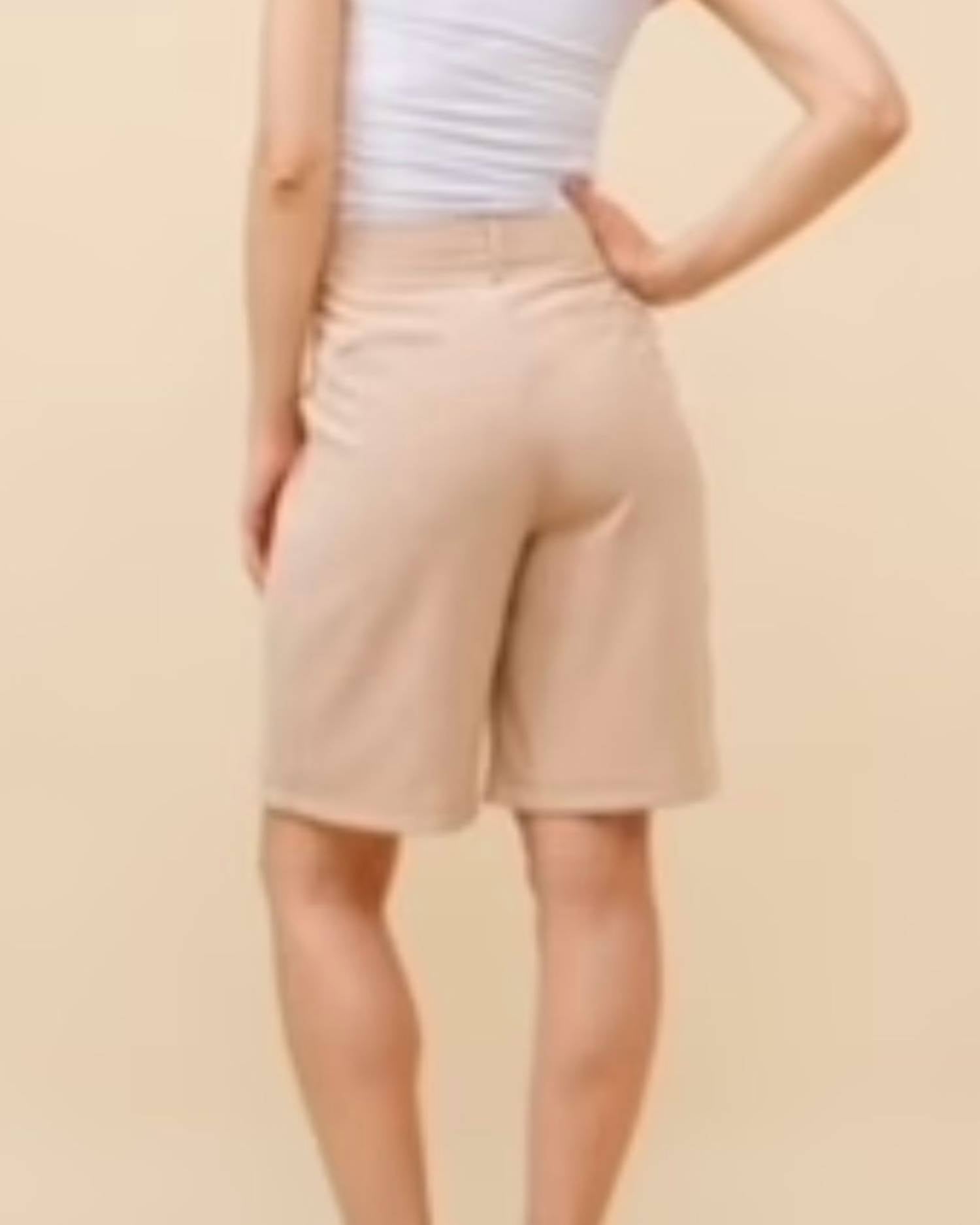 Tea & Cup - Women's Pleated Bermuda Shorts