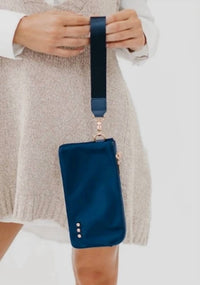 Pretty Simple - Women's Cove Double Zip Wristlet Wallet