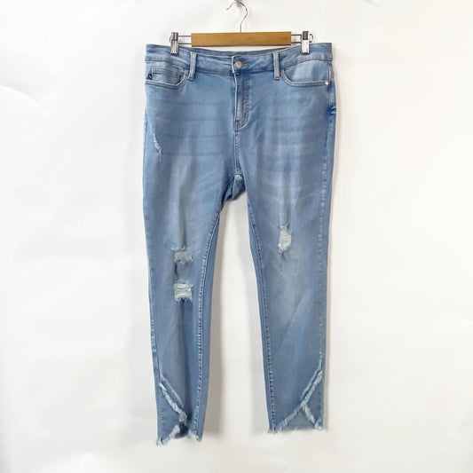 Judy Blue - Women's Tulip Cut Jeans