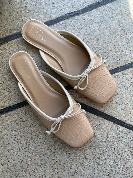 Shu Shop - Women's Andrea Snake Flats