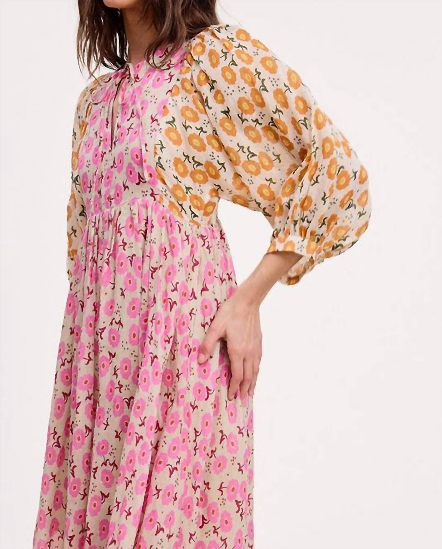 Ultramarine - Payton Blossom Midi Dress