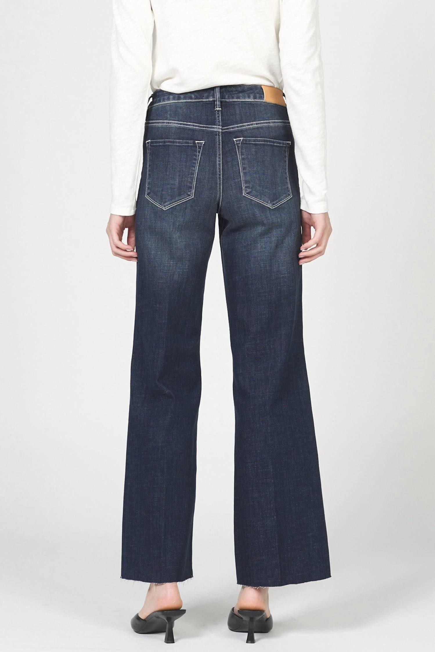DEAR JOHN DENIM Micha Mid Rise Jeans in lennon - women's jeans - detail view