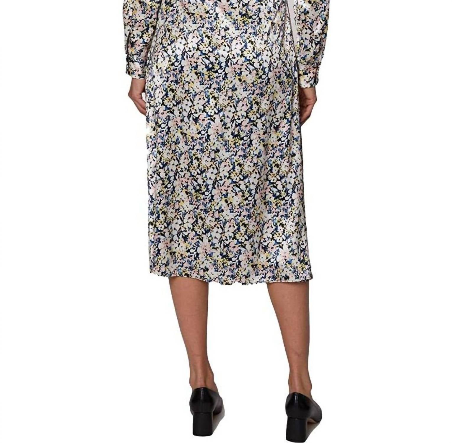 Laundry By Shelli Segal - Collared Long Sleeve Tie Waist Floral Print Satin Dress