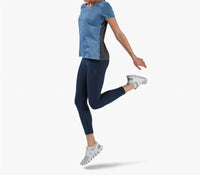 On - Women's Performance-t Shirt