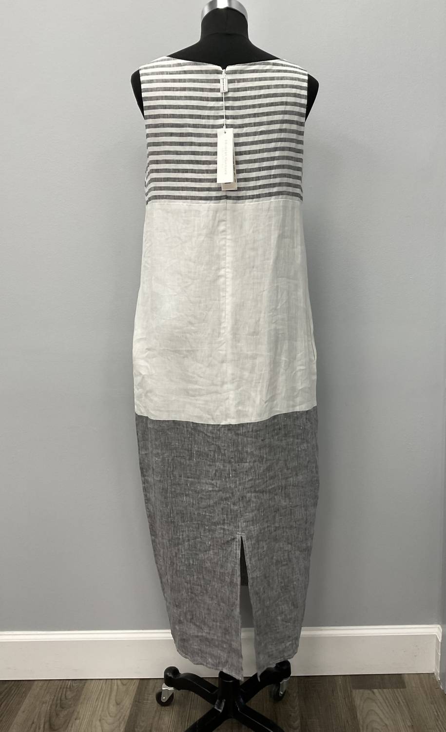 Hubert Gasser - LINEN DRESS WITH POCKETS