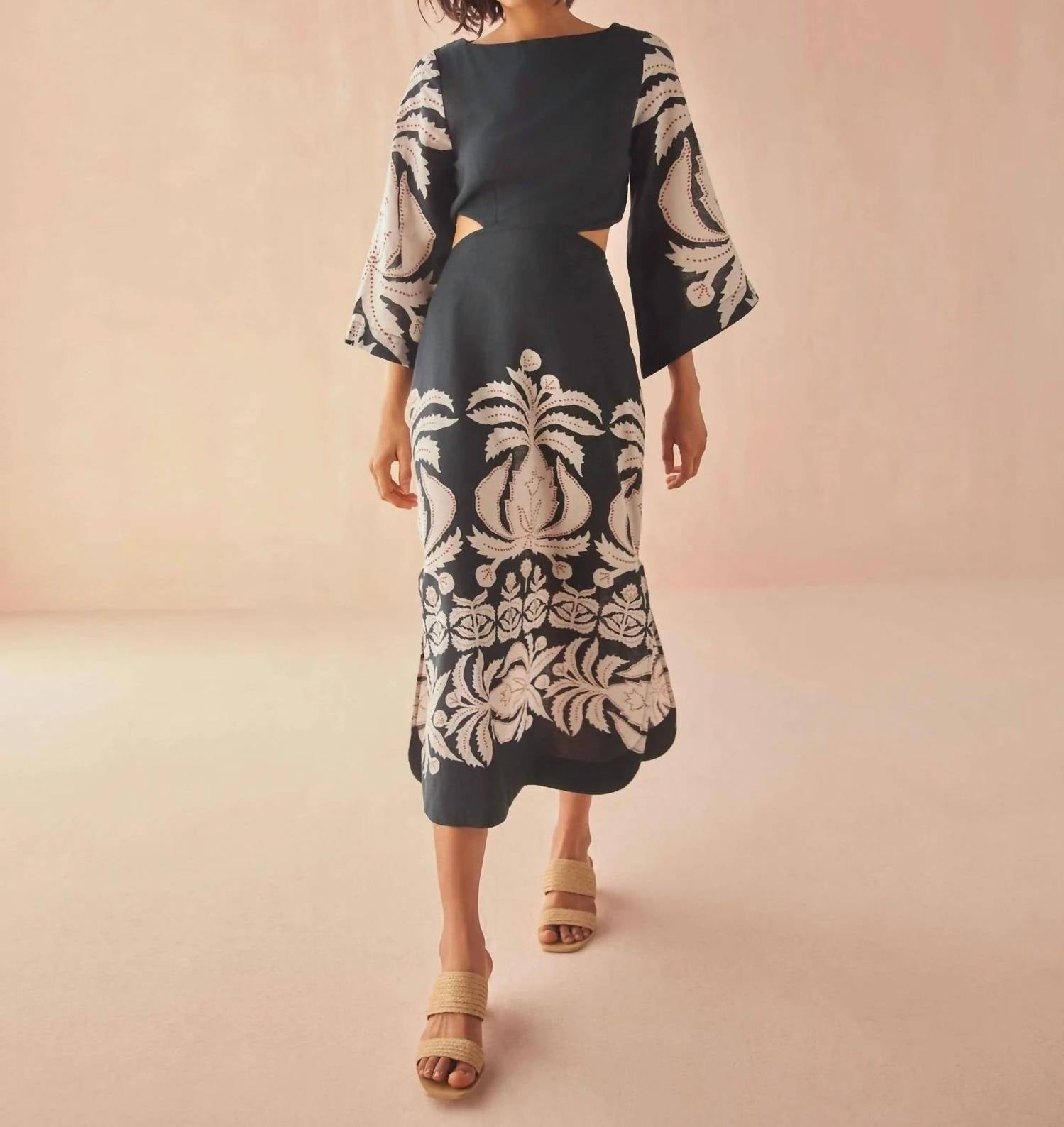 Omika - Peyton Midi Dress