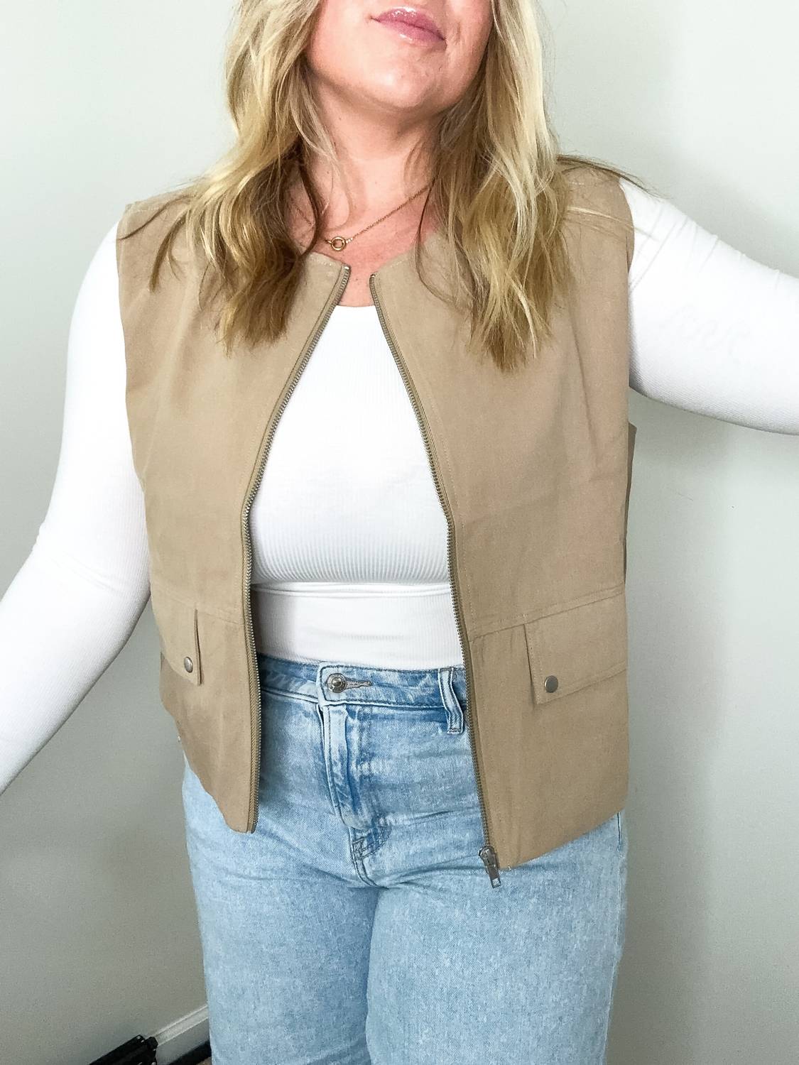 LE LIS Canyon Oversized Cargo Zip Up Vest in khaki - women's jacket - alternate view