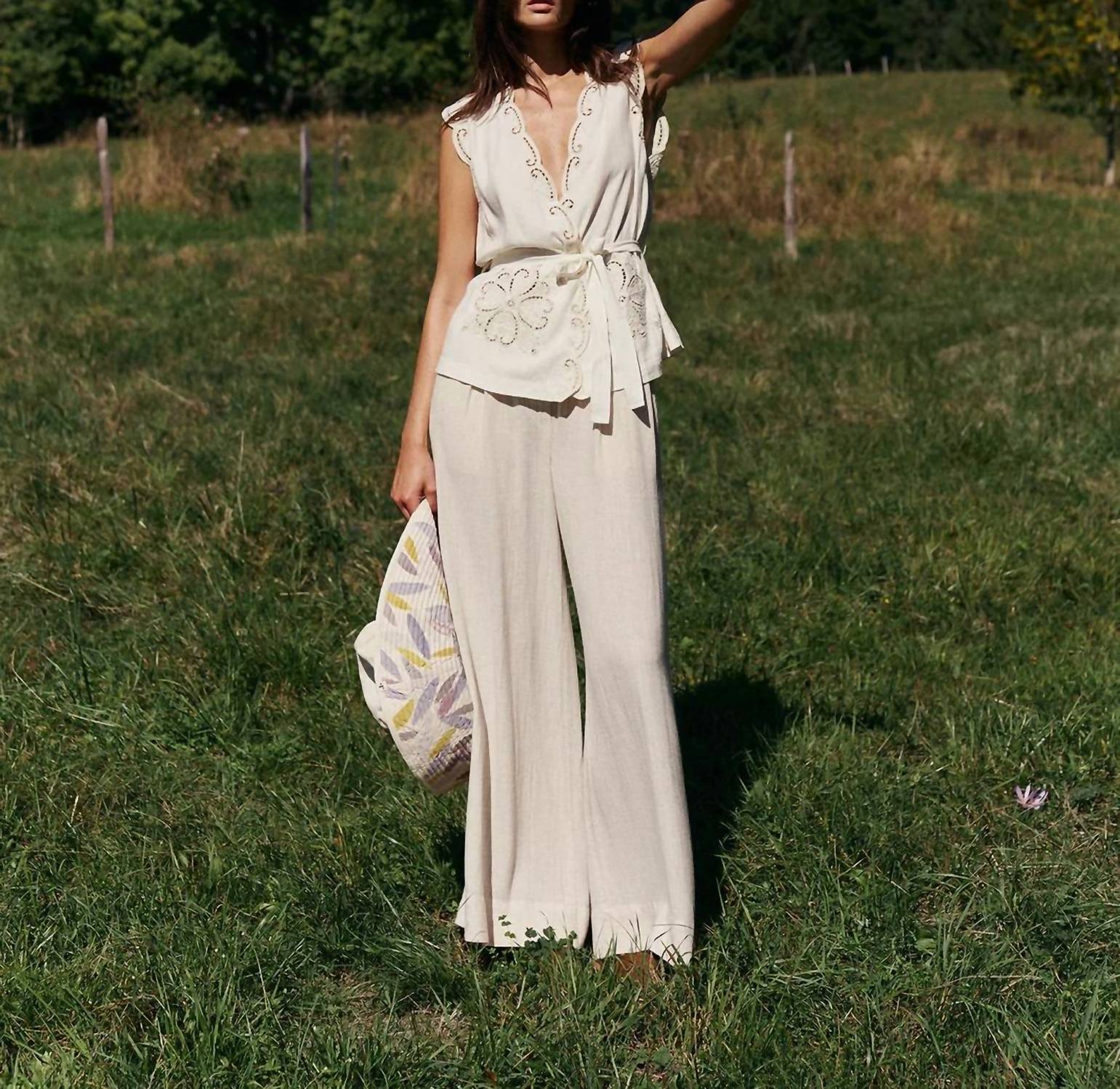 Indi & Cold - Floral Embroidery Top