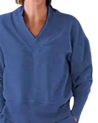 Rosa Clothing - Casual V-neck Long Sleeve Top