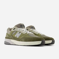New Balance Men's Numeric Andrew Reynolds 933 Shoes in green green - men's sneaker - detail view