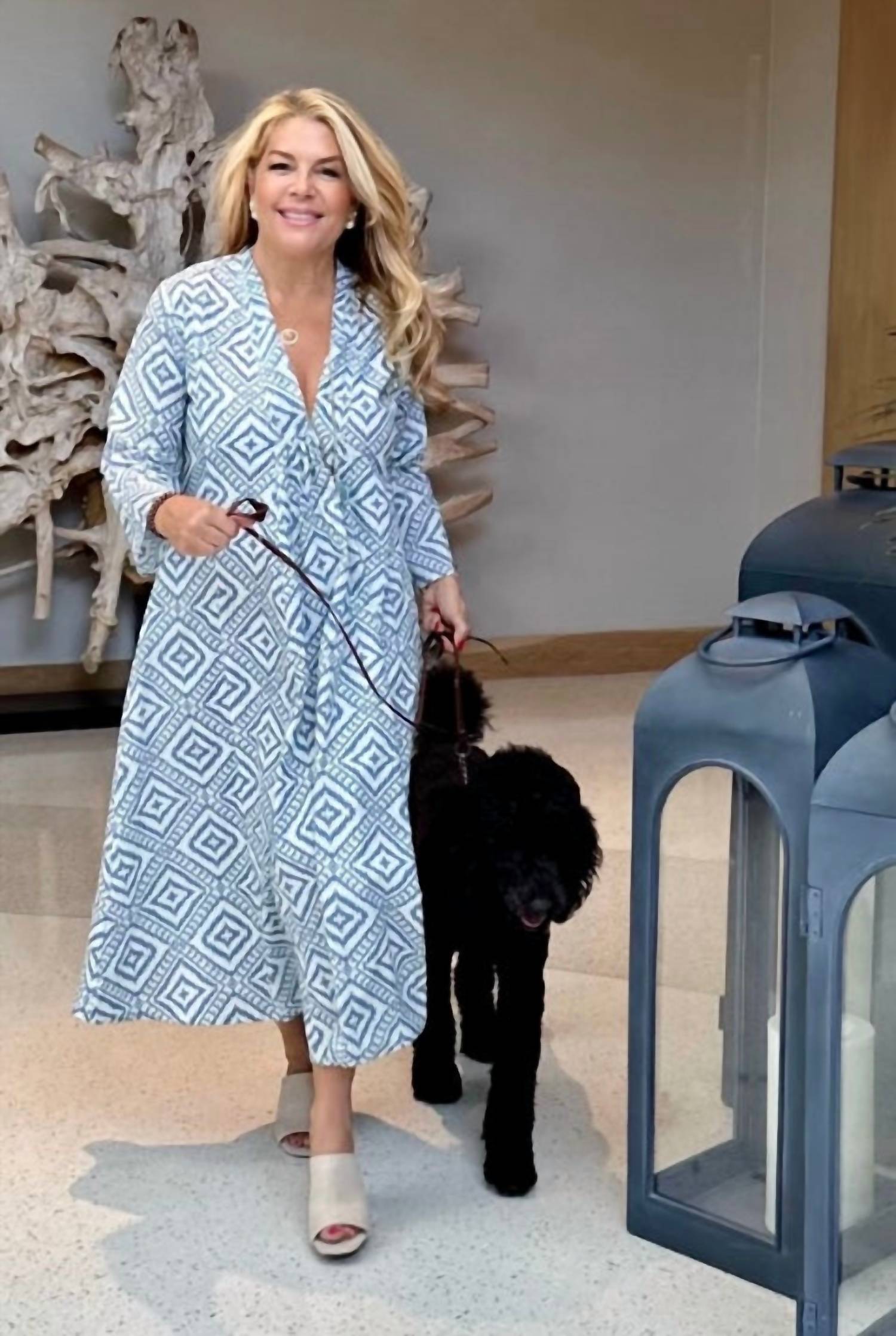 Just Darviny - Karolina V-neck Midi Dress