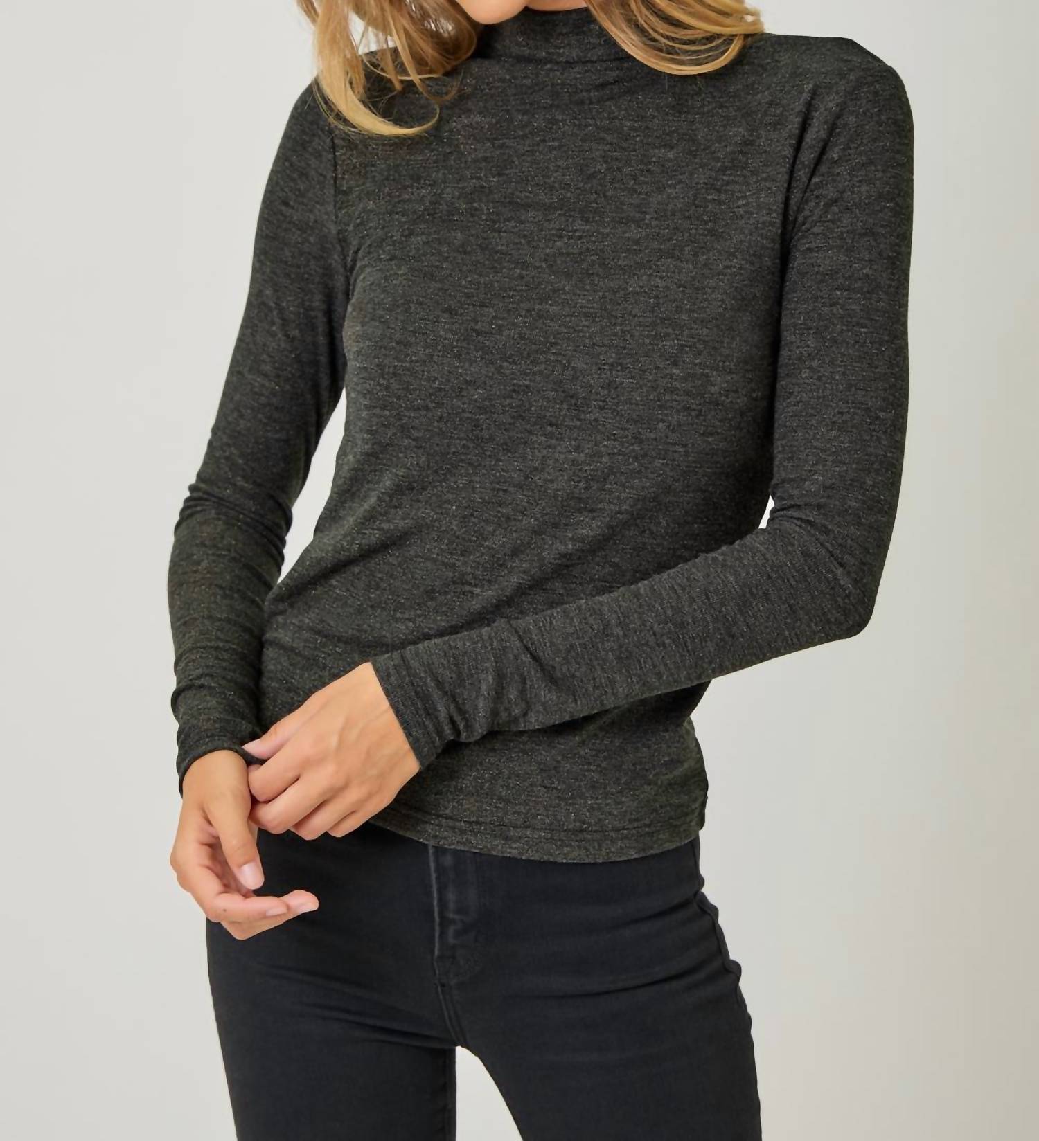 Mystree - Knit Mock Neck Long Sleeve Top