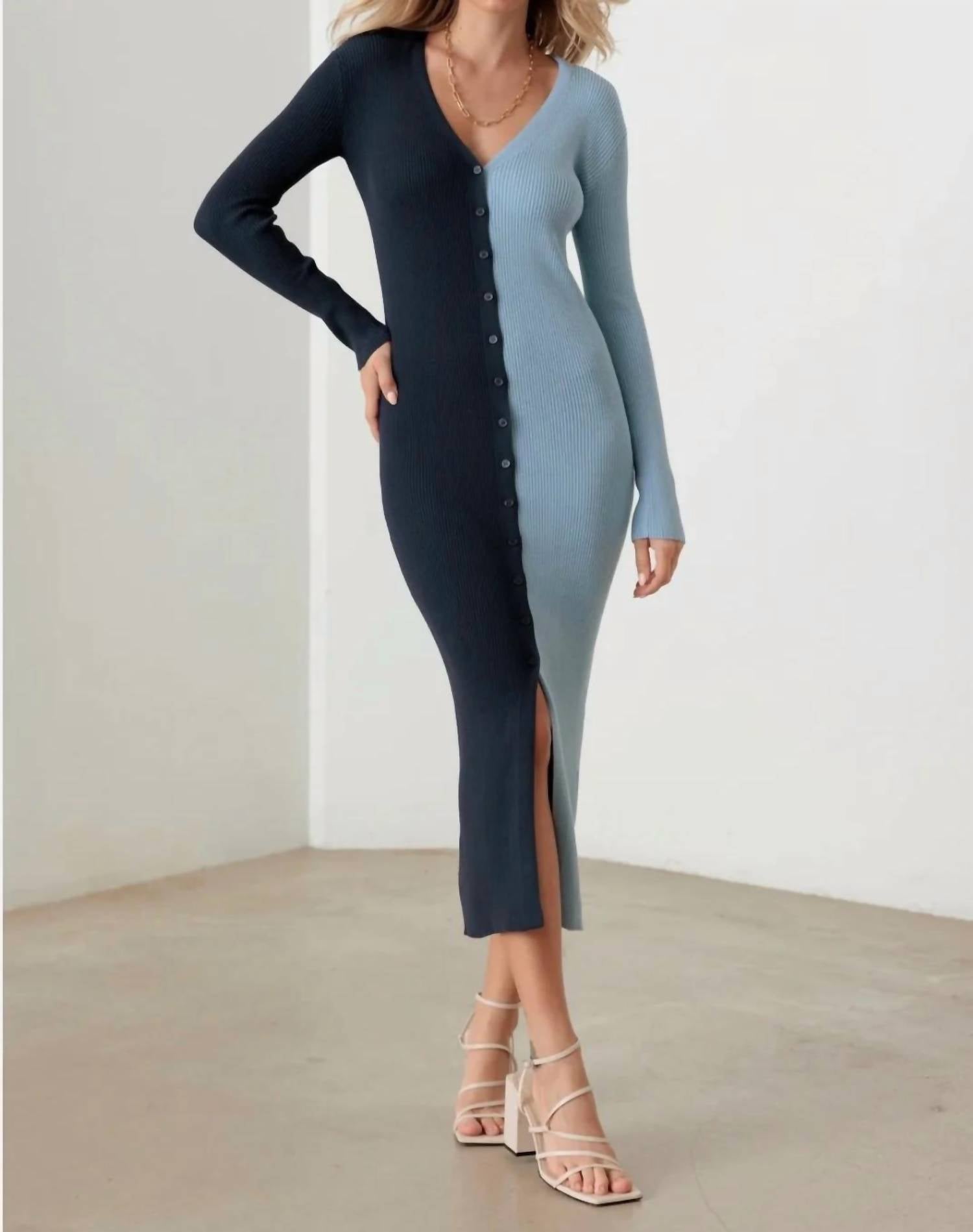 Mustard Seed - Brooke Ribbed Two Tone Button Down V-neck Knit Maxi Dress