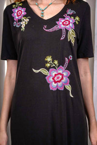 Paparazzi - Women's Jersey Knit Embroidered Midi Dress