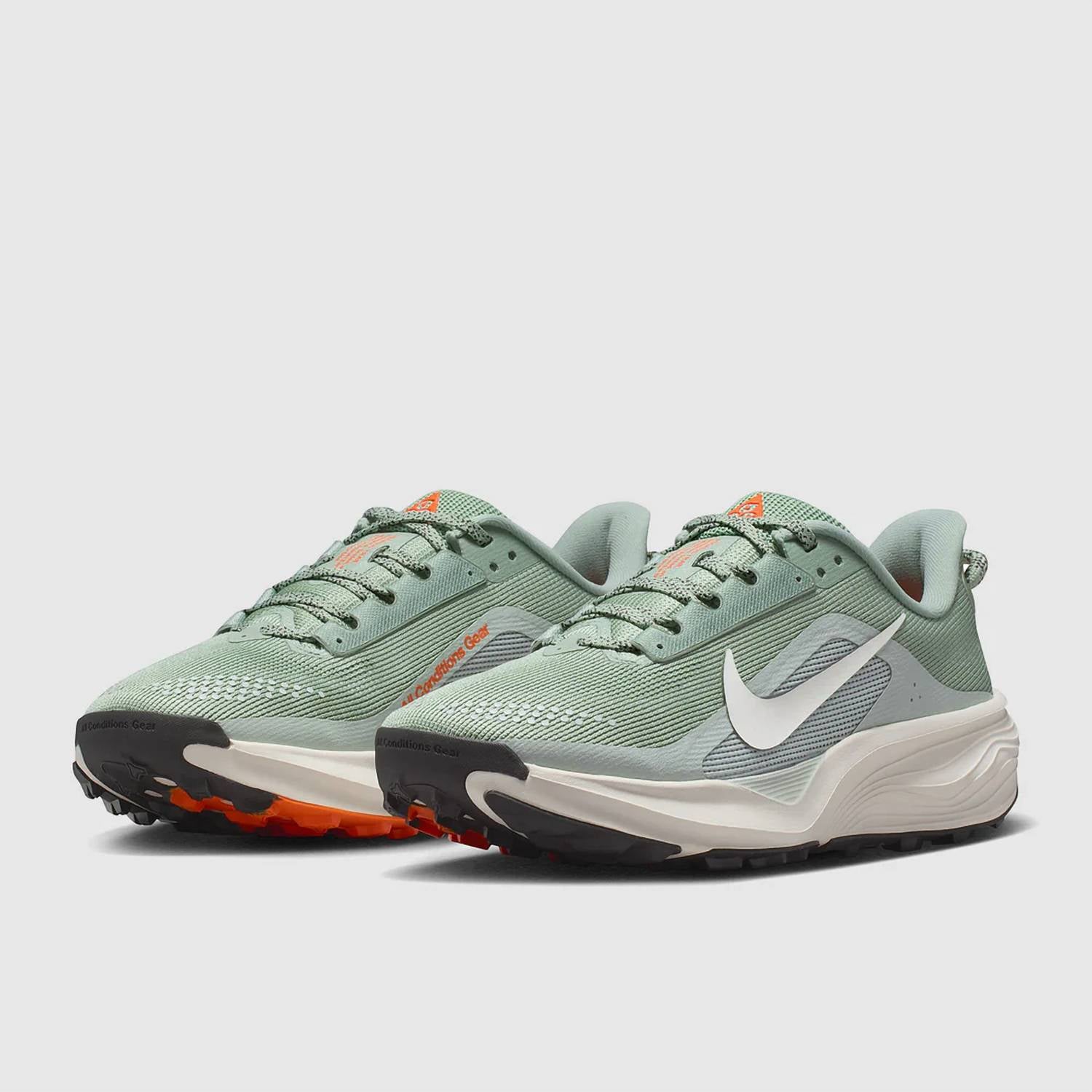 Nike - Women's Acg Pegasus Trail Sneakers