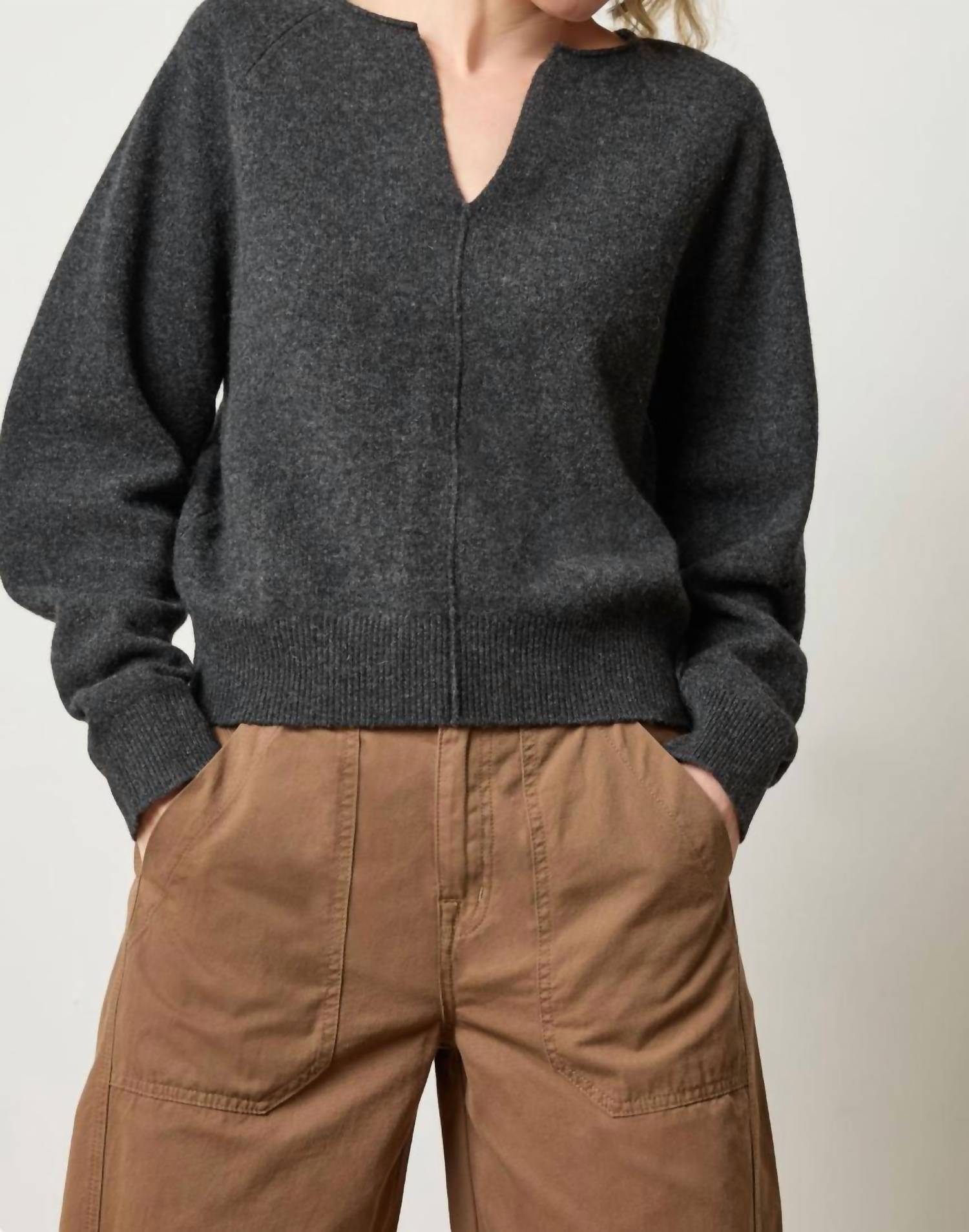 Lilla P - Split Neck Raglan Pullover
