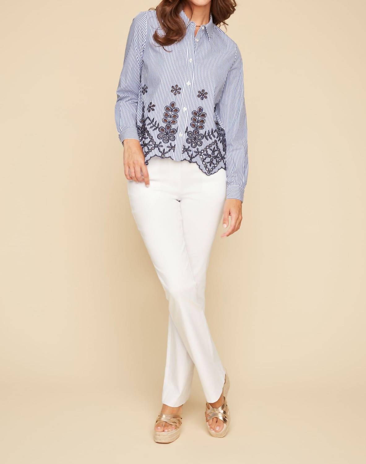 Renuar - Embroidered Eyelet Top