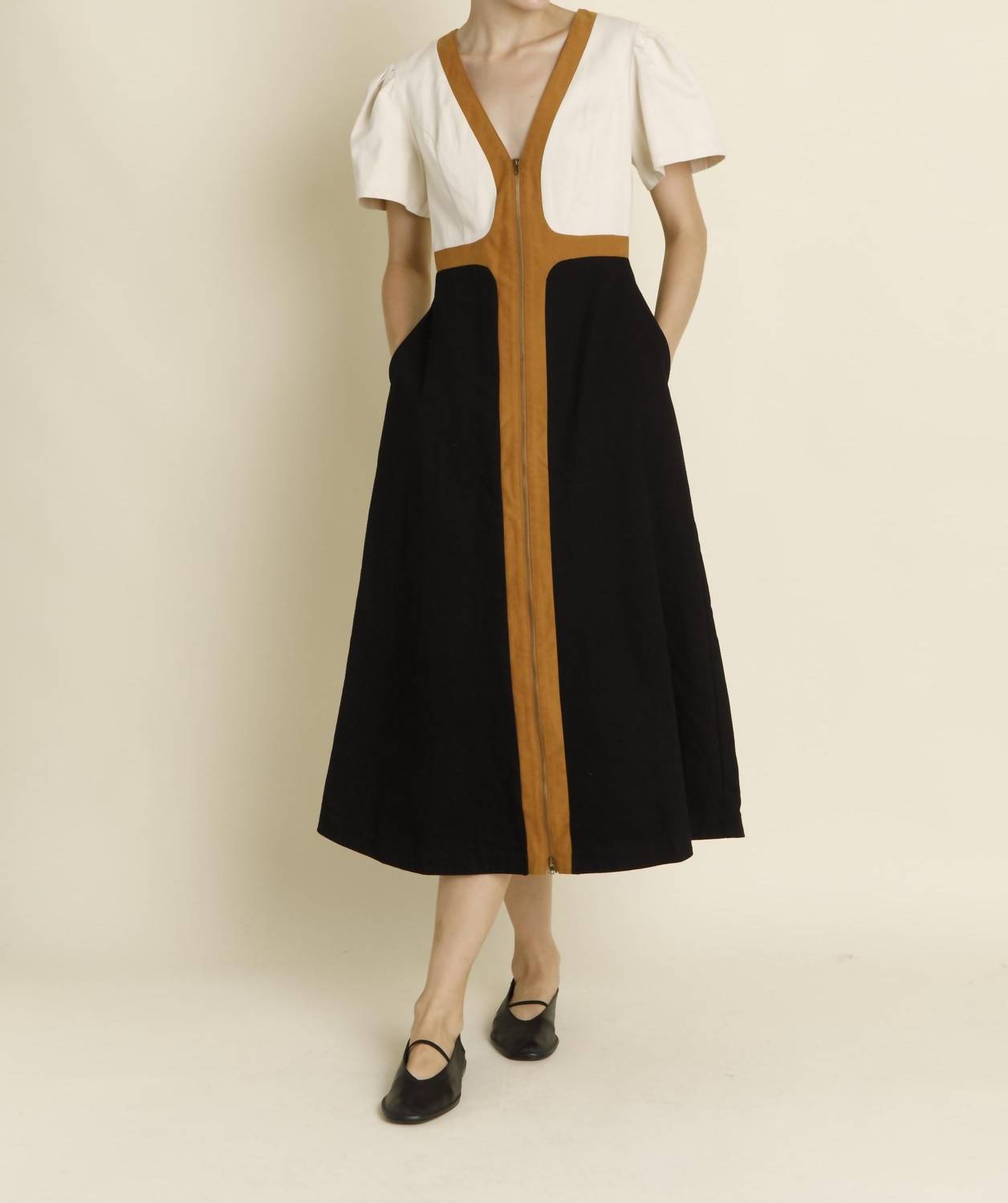 Aureum - Colorblock Midi Dress