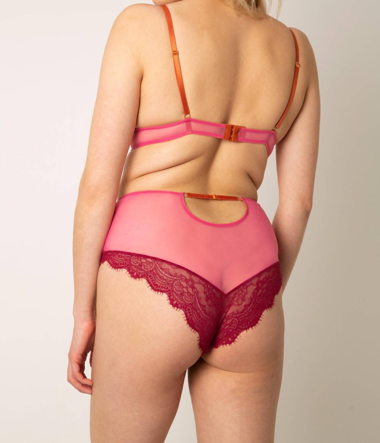 KIRAN HIGH APEX TRIANGLE BRA