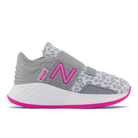 New Balance Kid's Roav Slip-on Sneaker in moon dust - kids' sneaker - detail view
